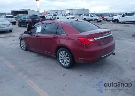 2013 Chrysler 200 Touring из США, поврежденный, VIN 1C3CCBBB0DN542100